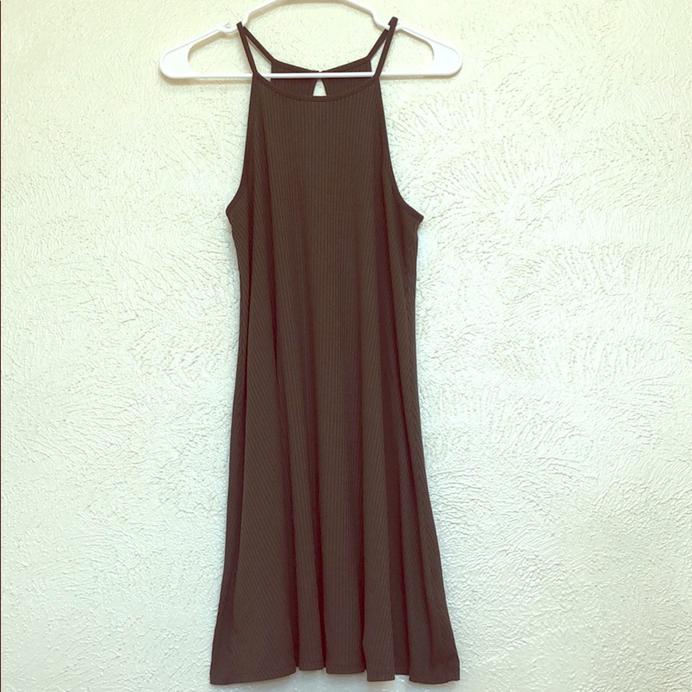 🌸 Olive green ribbed dress